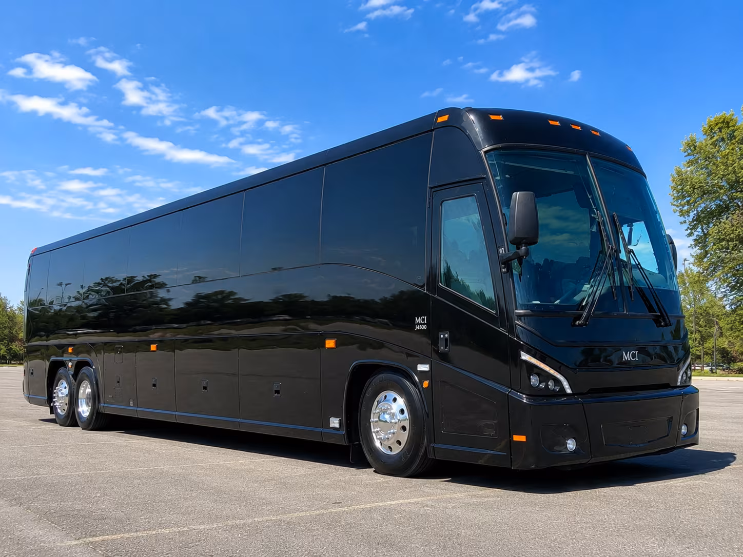 shuttle guests from denver international airport to fort collins with ease