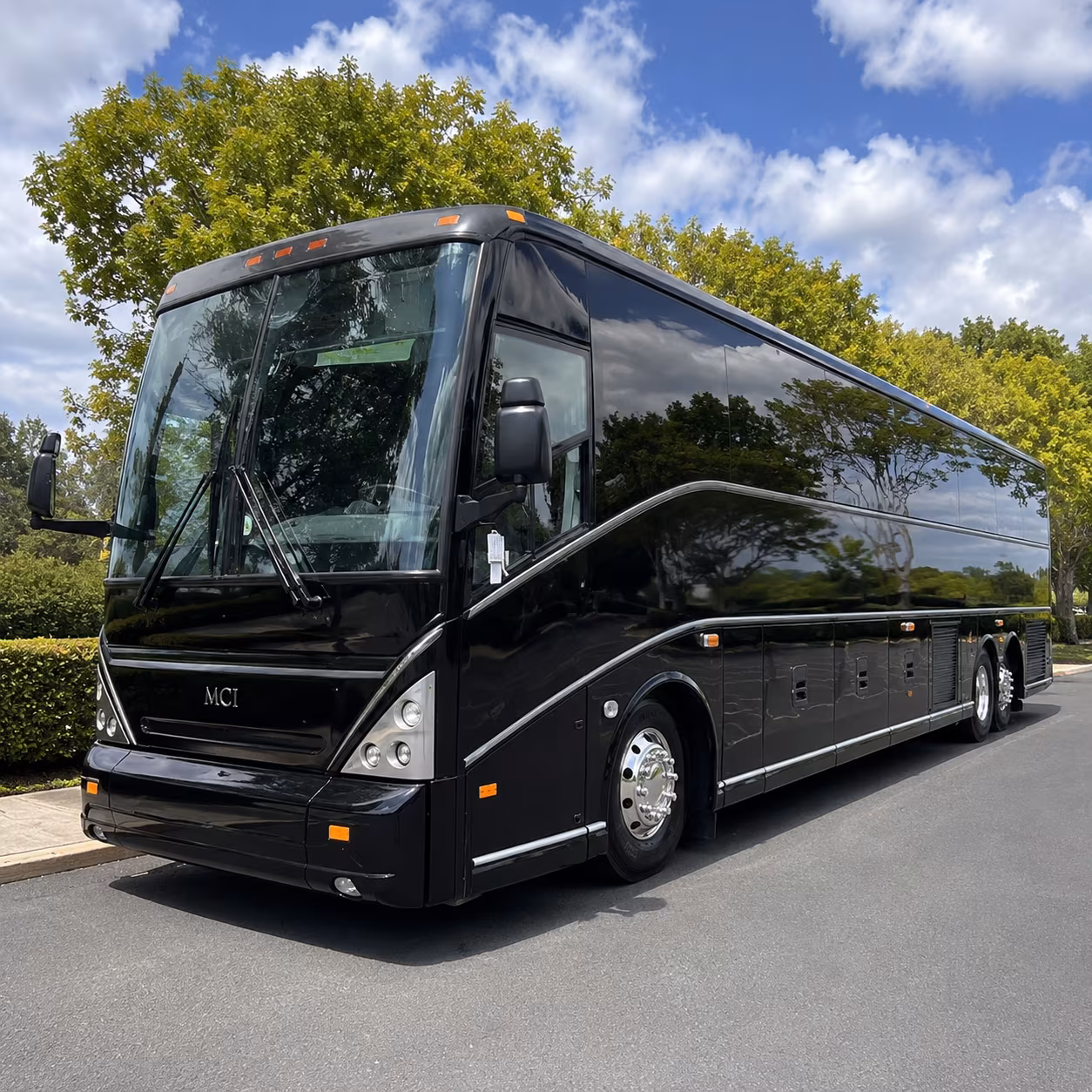 why a charter bus is the smartest way to get to canvas stadium on game day